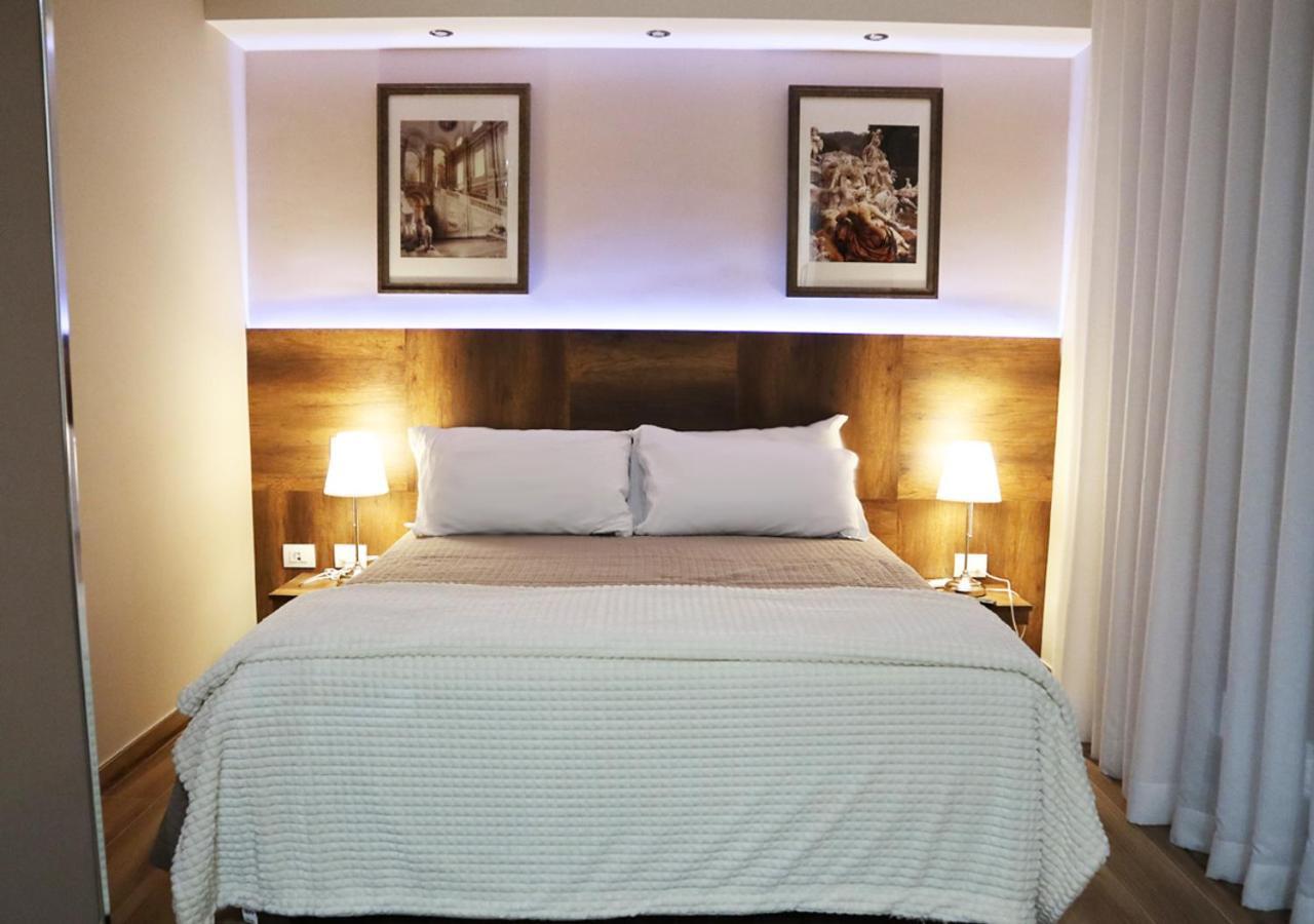 Residenza La Reggia Bed & Breakfast กาแซร์ตา ภายนอก รูปภาพ